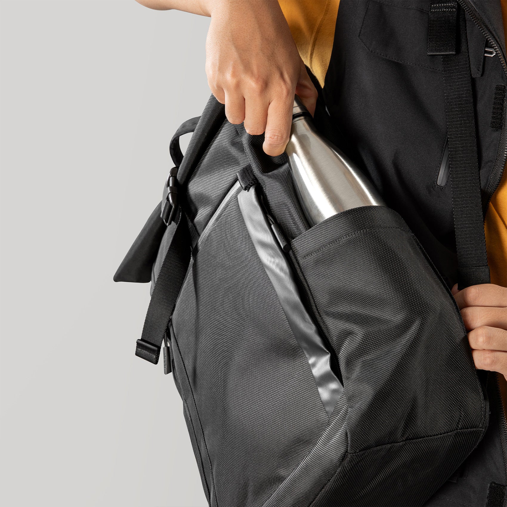 tomtoc T61 Rolltop Laptop Backpack 15.6 & 17.3 Inch MacBook Bag