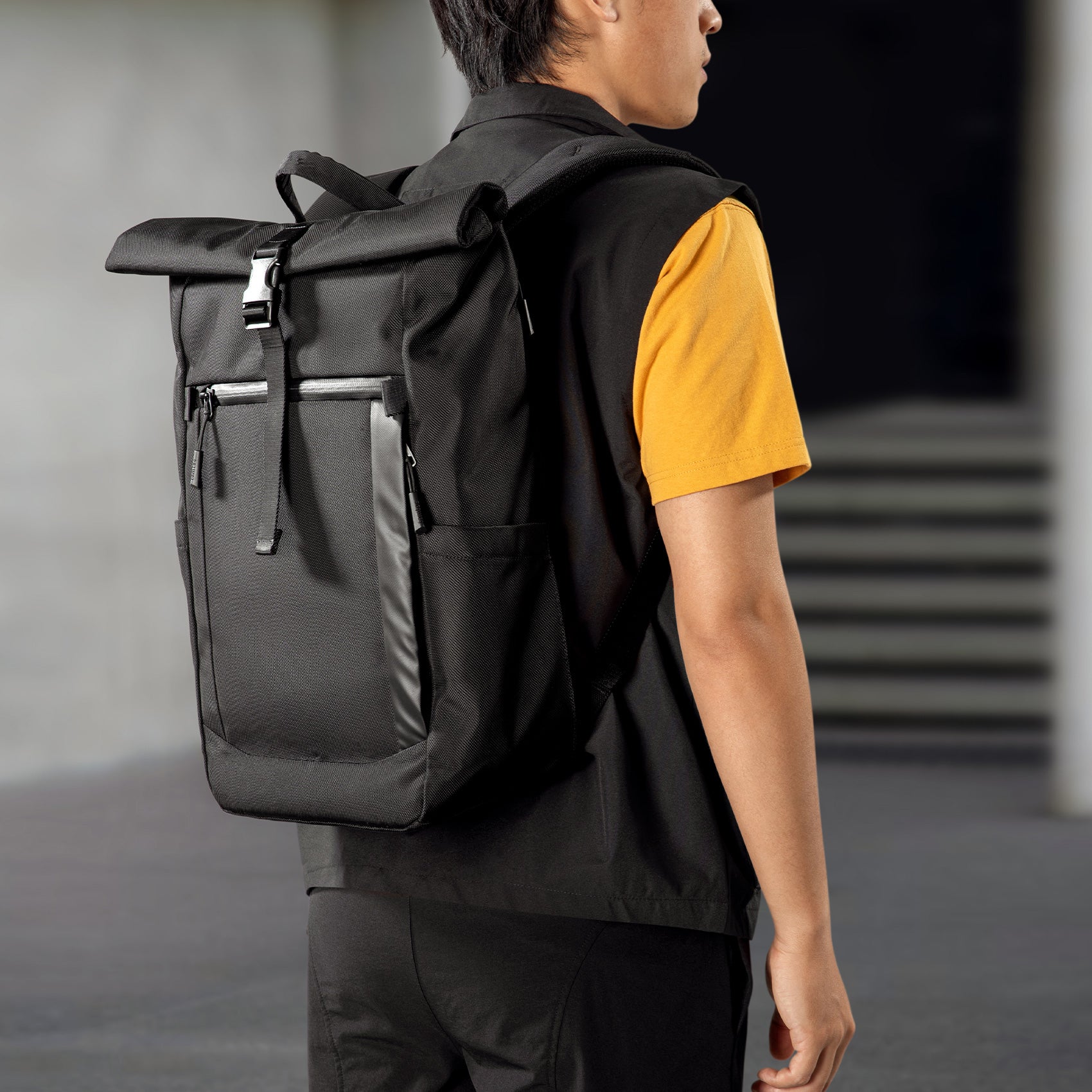 tomtoc T61 Rolltop Laptop Backpack 15.6 & 17.3 Inch MacBook Bag