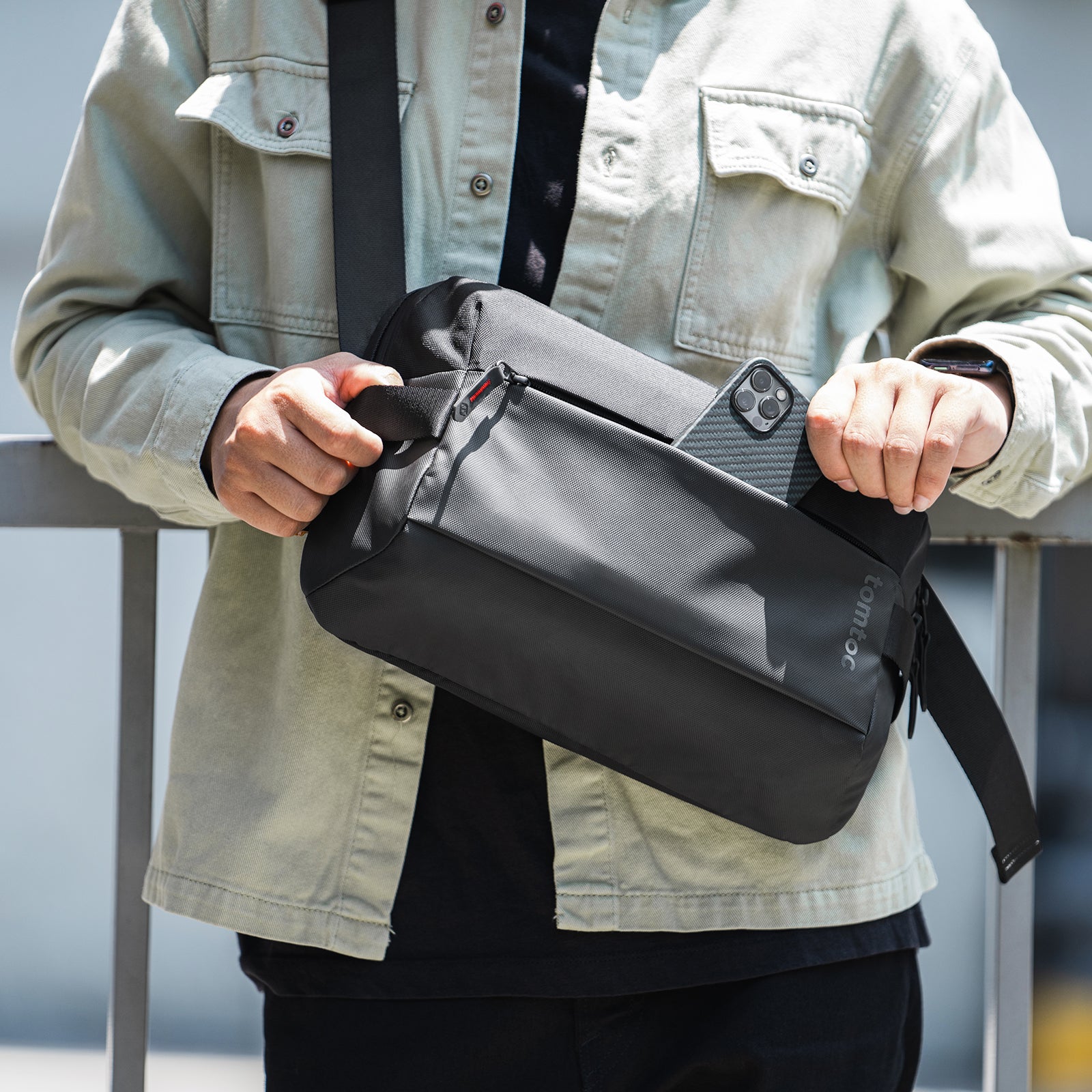 Explorer T21 Sling Bag 11" - Black