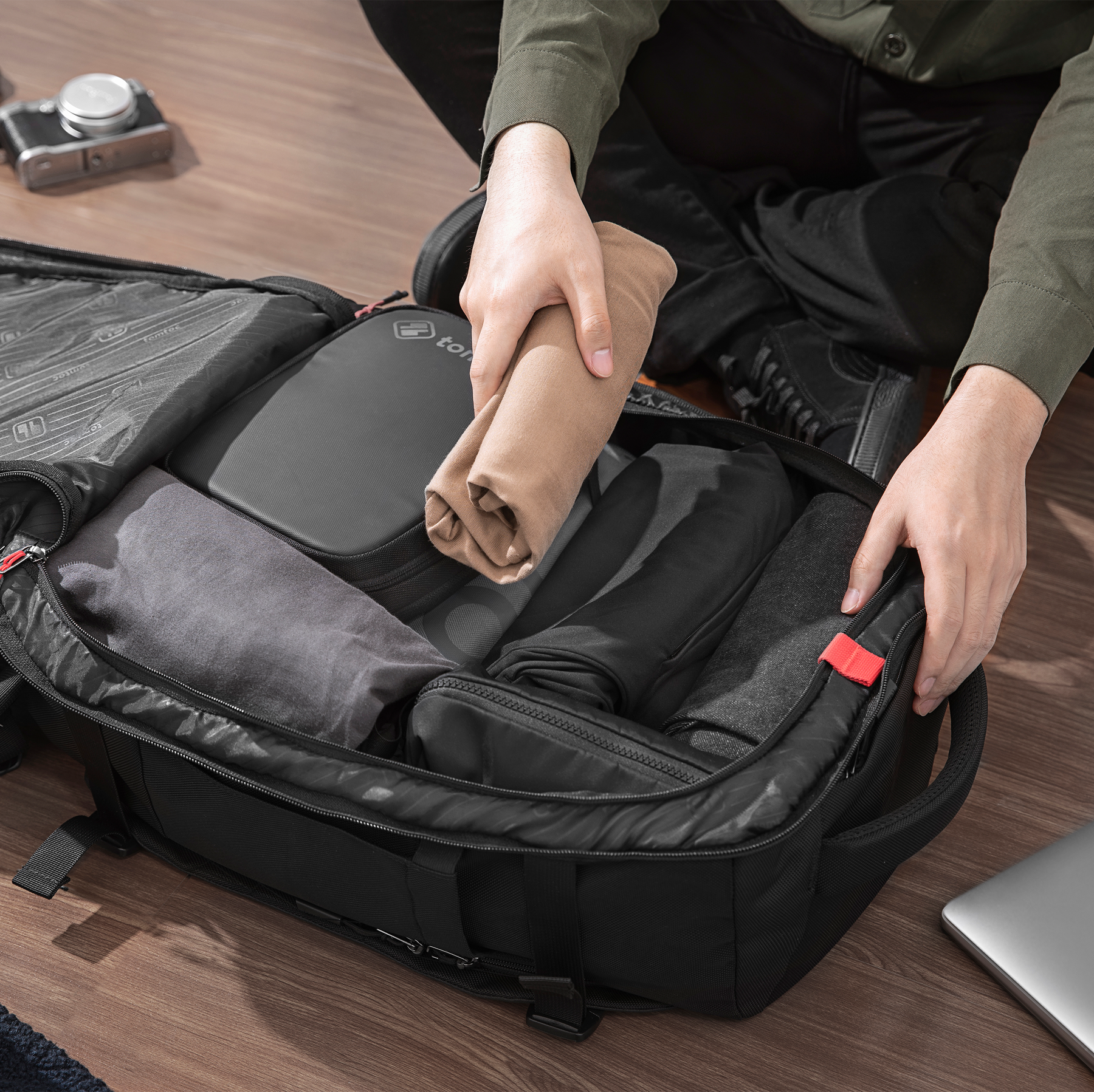 Navigator T66 Travel Backpack 40L - Black