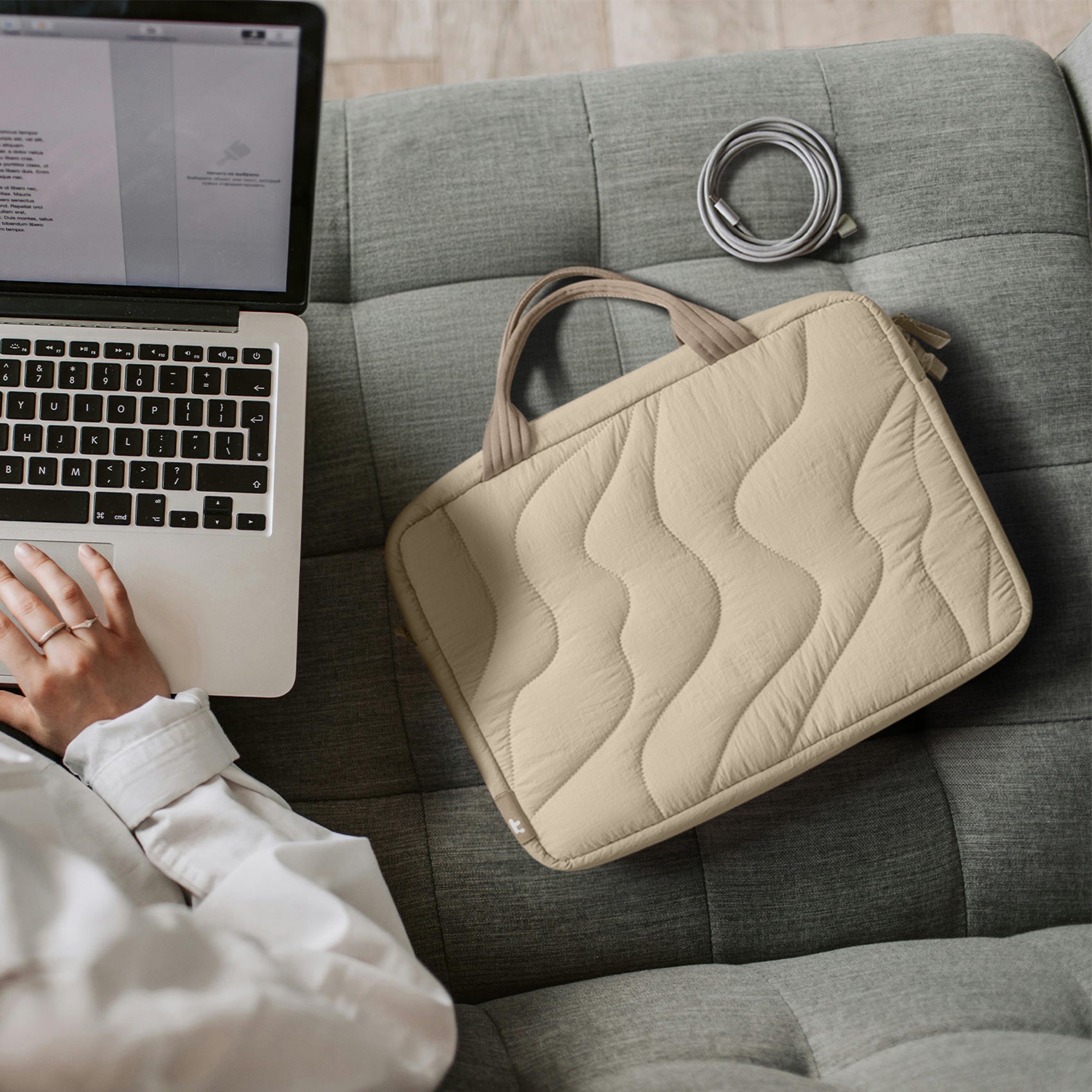 tomtoc Terra-A28 Puffy Laptop Carrying Bag