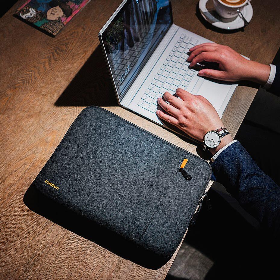 tomtoc 16 Inch Versatile 360 Protective Laptop Sleeve / MacBook Sleeve - Black